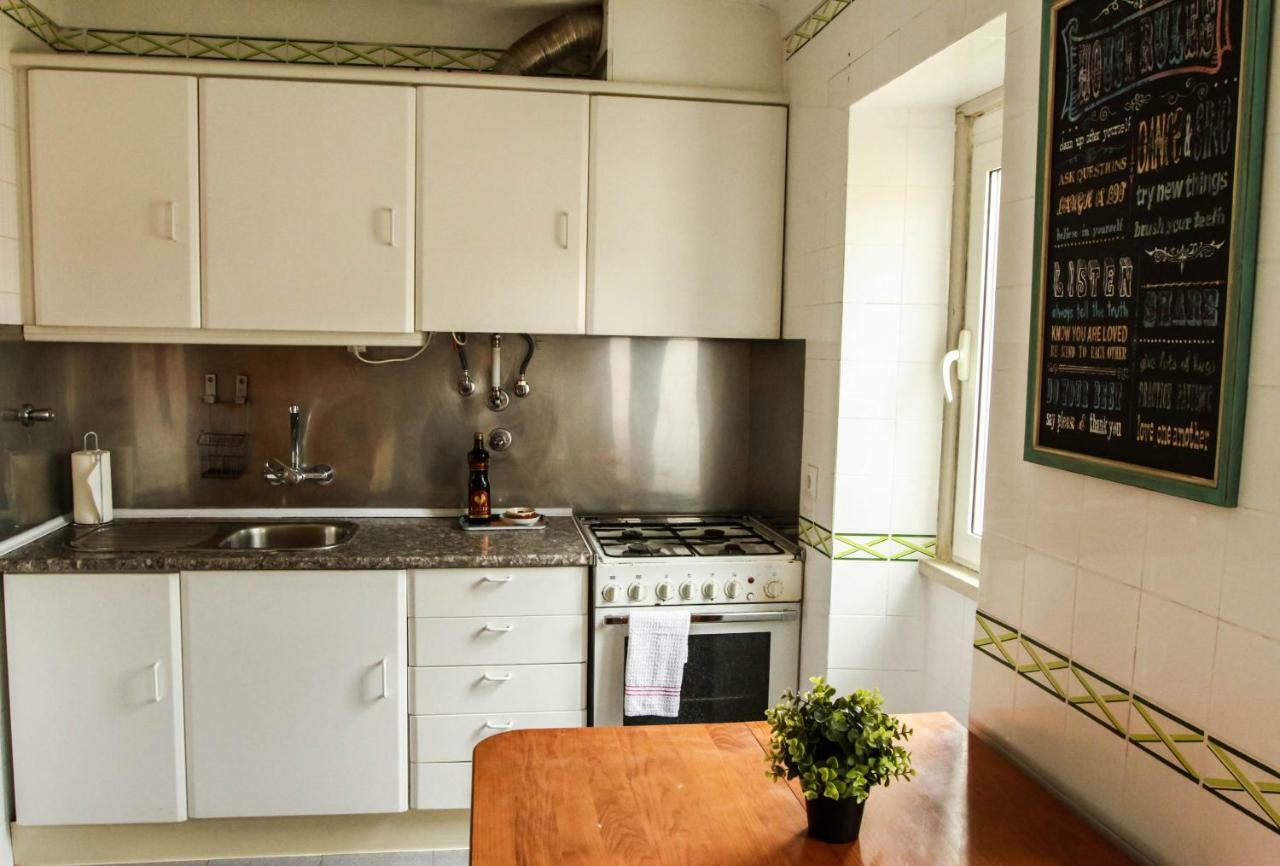 Cozy And Spacious Apartment In Graca, Lisboa Exterior foto